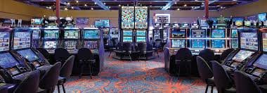 Trò chơi casino trực tuyến hấp dẫn với dealer chuyên nghiệp